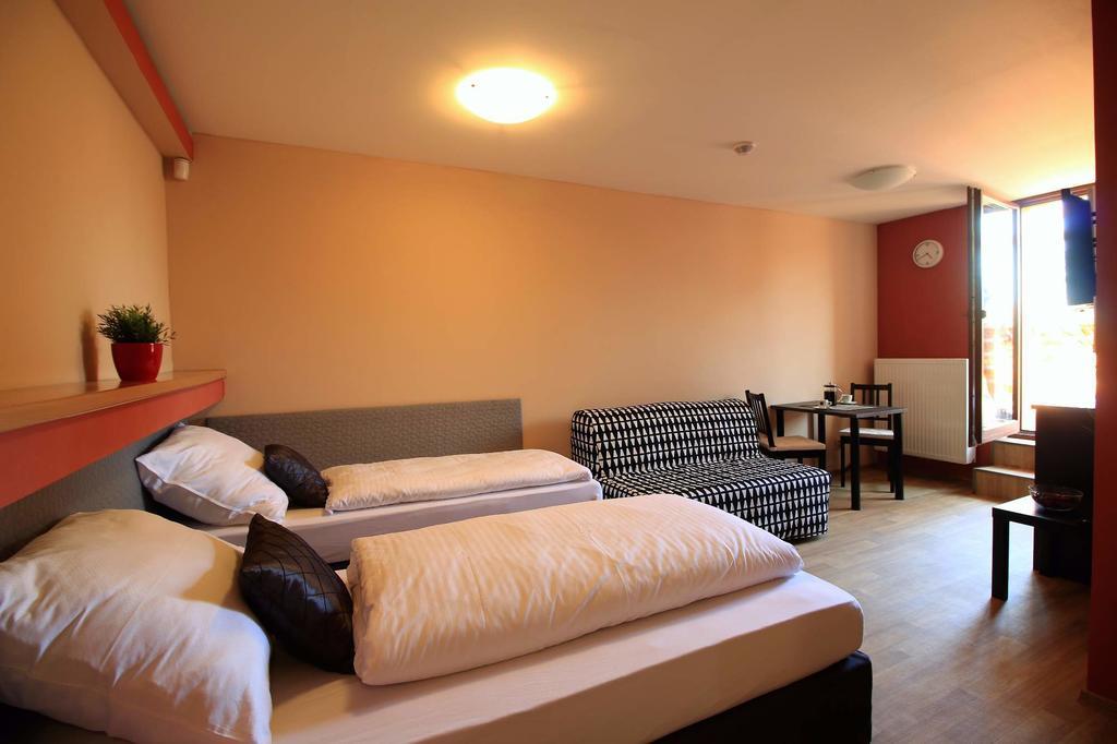 U Admirala Hotel Kladno Exterior photo